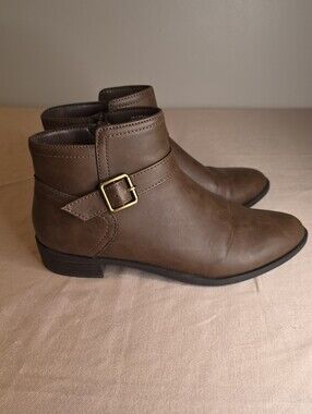 St. John's Bay Women's Brown Ankle Boot with Buckle Detail US 7M